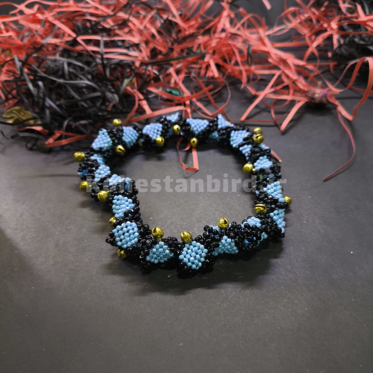 حلقه زندان بافت زنگوله دار