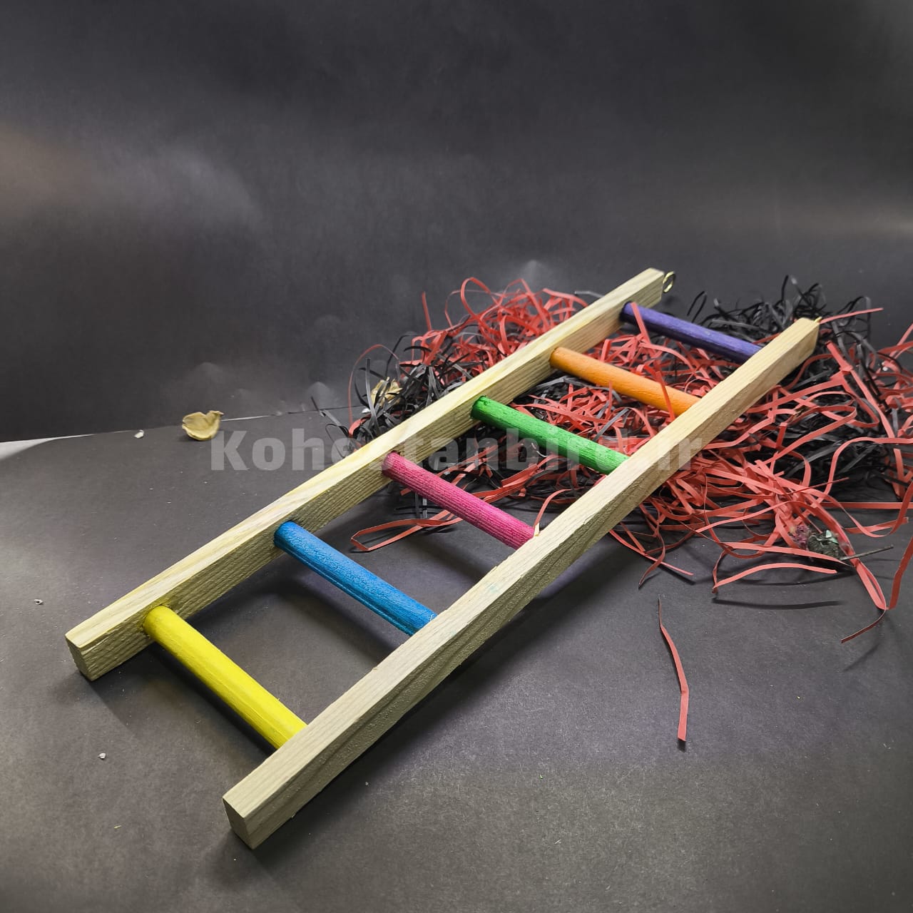 نردبان چوبی بزرگ